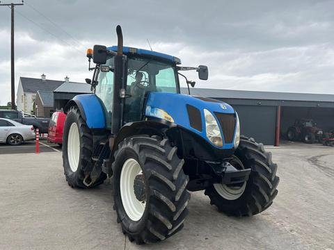 New Holland T7030
